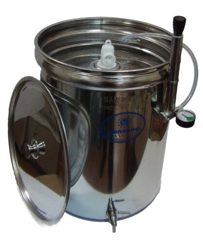 Ёмкость с пневмо и пылезащитной крышкой 